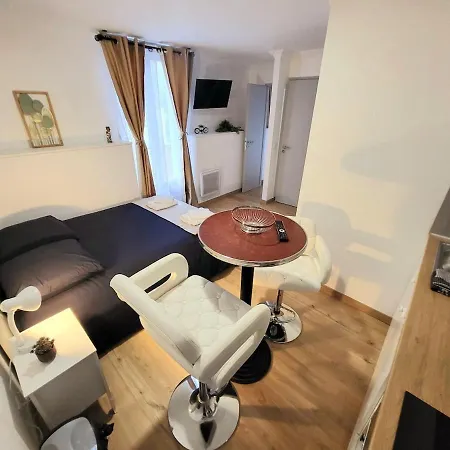 Appartamento Ribère 3 - 2-room For 4 People, Boulevard De La Grotte *