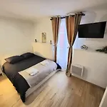 Ribere 3 - 2-room For 4 People, Boulevard De La Grotte 아파트 루르드