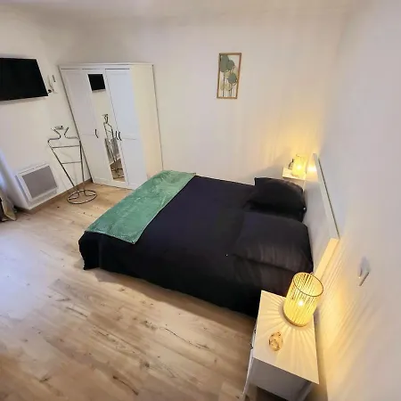 Ribere 3 - 2-room For 4 People, Boulevard De La Grotte アパート *